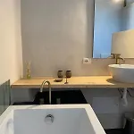 Spacious Studio, View And Bath Sorradile