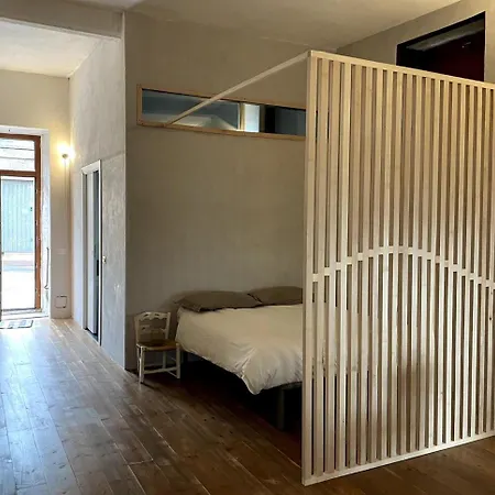 Apartment Spacious Studio, View And Bath