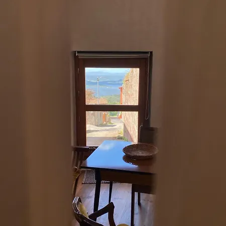 Spacious Studio, View And Bath דירה