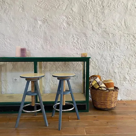 Spacious Studio, View And Bath דירה Sorradile