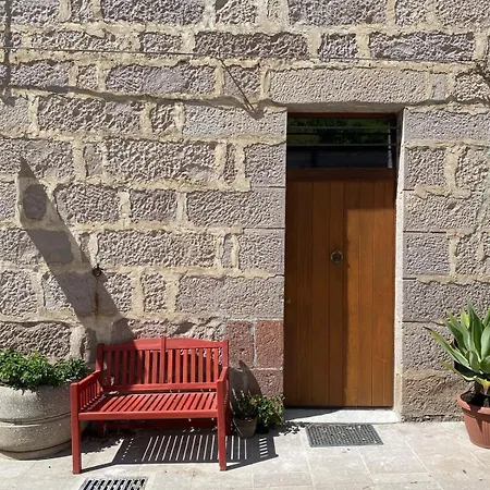 Lejlighed Spacious Studio, View And Bath