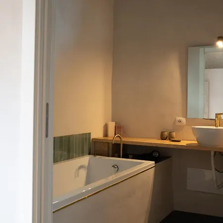 Lejlighed Spacious Studio, View And Bath *