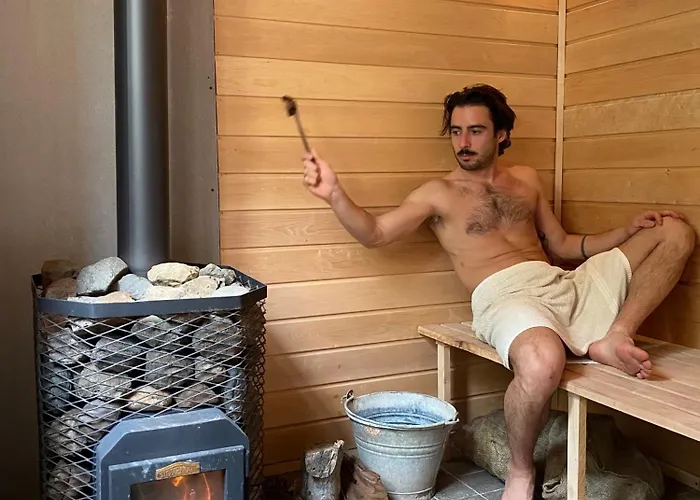 شقة Spacious Studio, View And Bath Sorradile